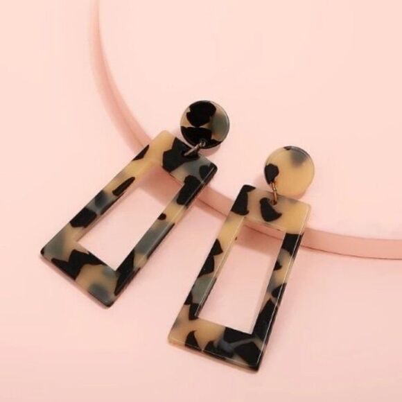 LEOPARD GEOMETRIC DANGLE EARRINGS  - Picture 1 of 6